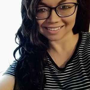 Meet your Posher, Ana